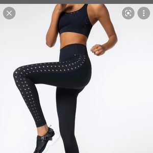 Gigi c black legging and bra set